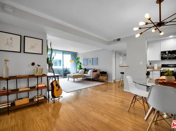 5325 Newcastle Ave Unit 207, Encino, CA 91316