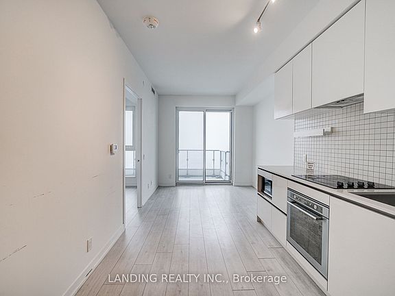 3rd image of 950 Portage Pkwy #4608