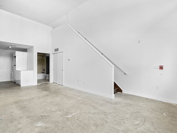4th image of 458 N 5th St #3