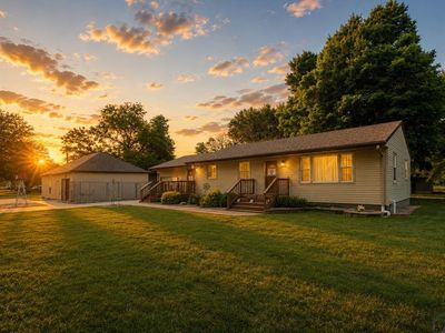 404 Harrison, Whiting, IA, 51063