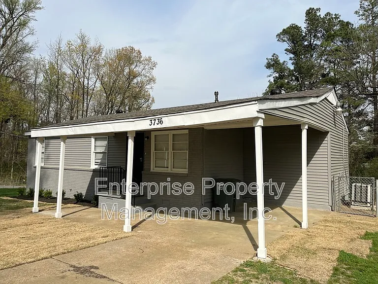 3736 Debby Dr — Photo 2