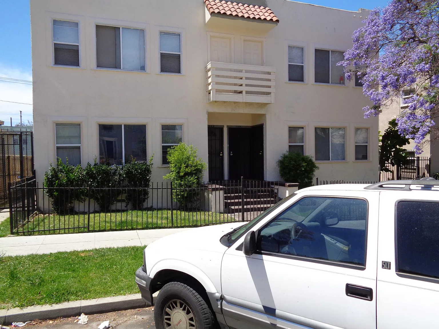 2 bed, 785 sqft, $2,300 — Photo 4