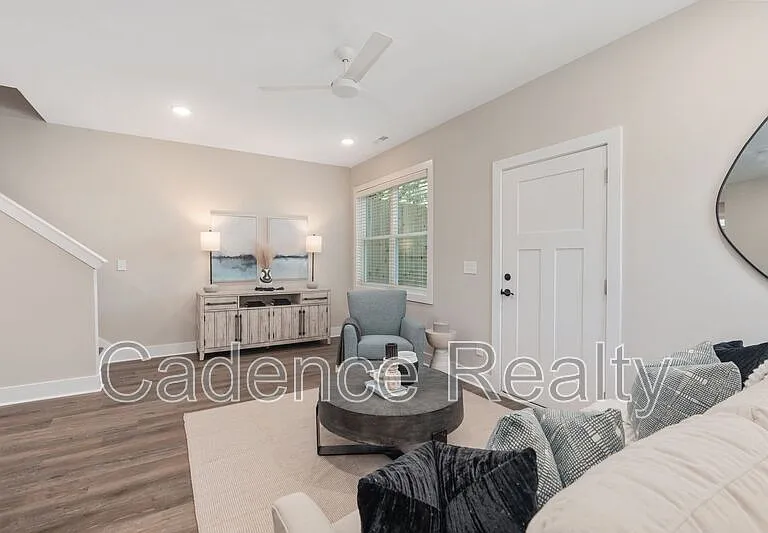 1733 Perimeter Loop — Photo 46
