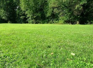 107 Thomas Dr, Hurricane, WV 25526