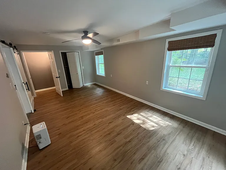 9720 Robinwood Ln — Photo 10