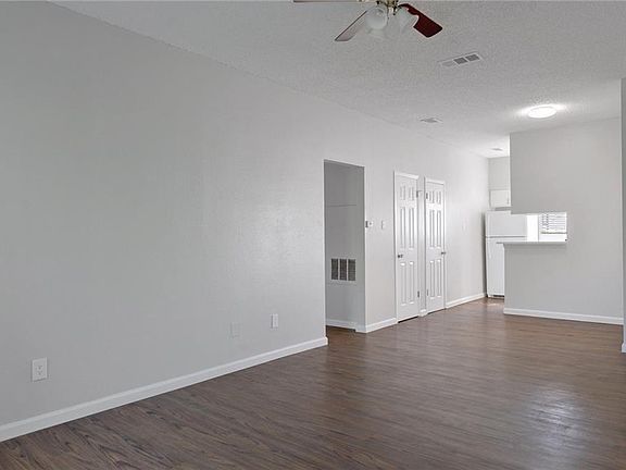 5th image of 9507 Kempler Dr APT D
