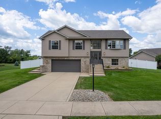 9558 Grasselli Ave, Saint John, IN 46373