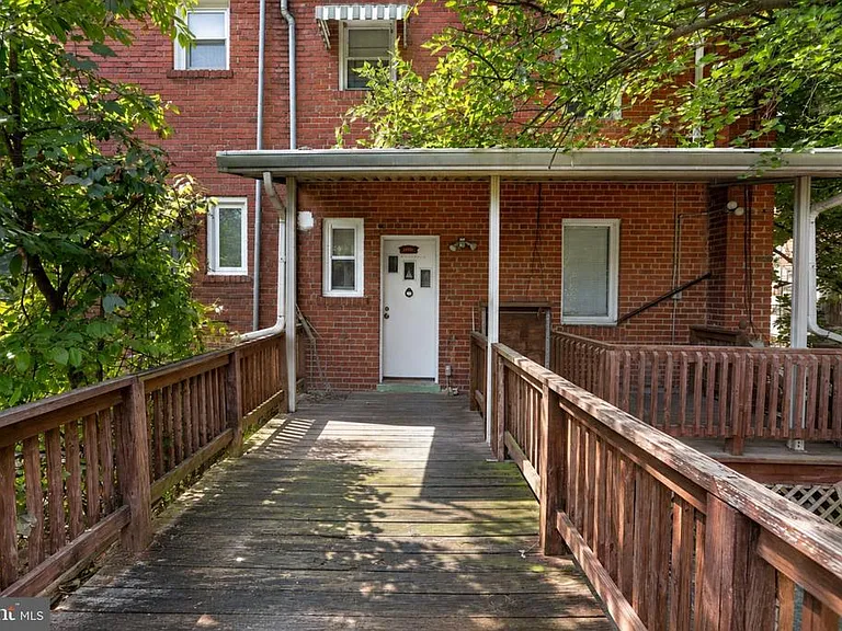 5016 E Capitol St NE — Photo 16