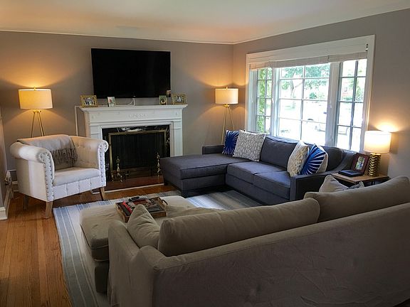 3rd image of 9531 S Lacrosse Ave
