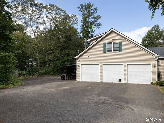 3rd image of 41 Wilson Drive