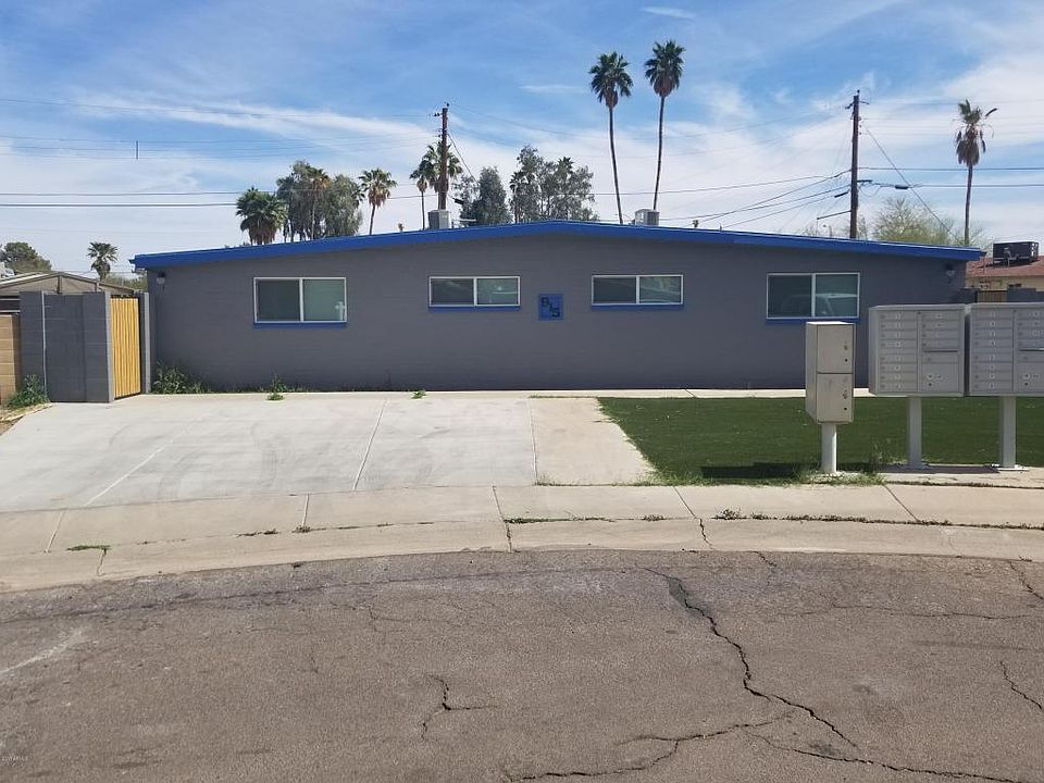 1st image of 915 S Kenwood Cir APT 1