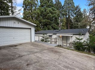 45 S 21st St, Cottage Grove, OR 97424