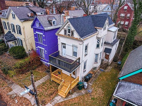 2nd image of 46 Graham St #1