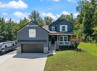 2118 Palmyra Rd, Palmyra, TN 37142