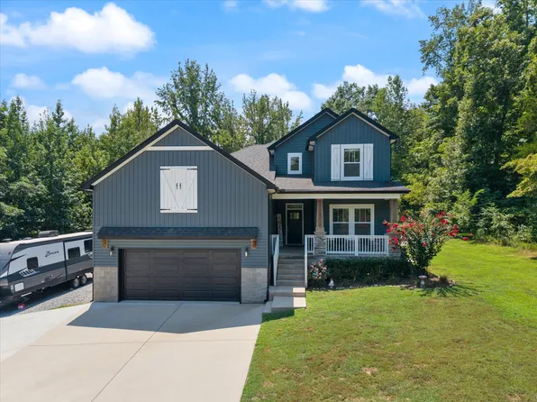2118 Palmyra Rd, Palmyra, TN 37142