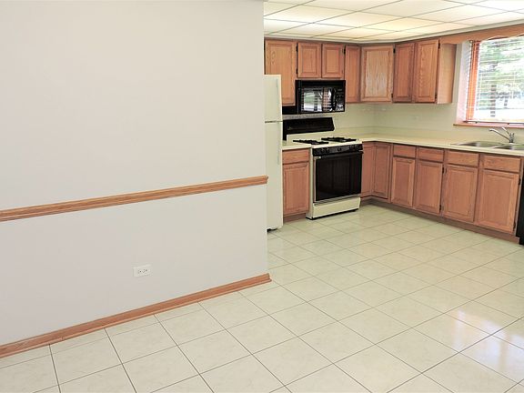 4th image of 6601 Martin France Cir #B-1d