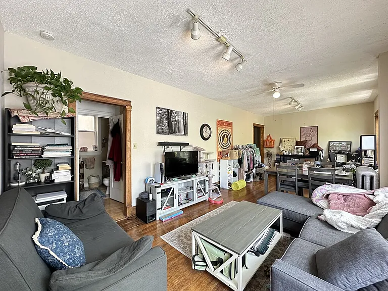 1150 W Waveland Ave #W3 — Photo 11