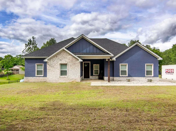 14520 Childress Rd, Bauxite, AR 72011