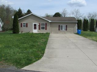 140 Sheffield Dr, Sunbury, PA 17801