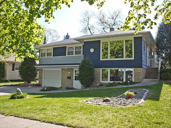 2nd image of 1524 N 1st Ave