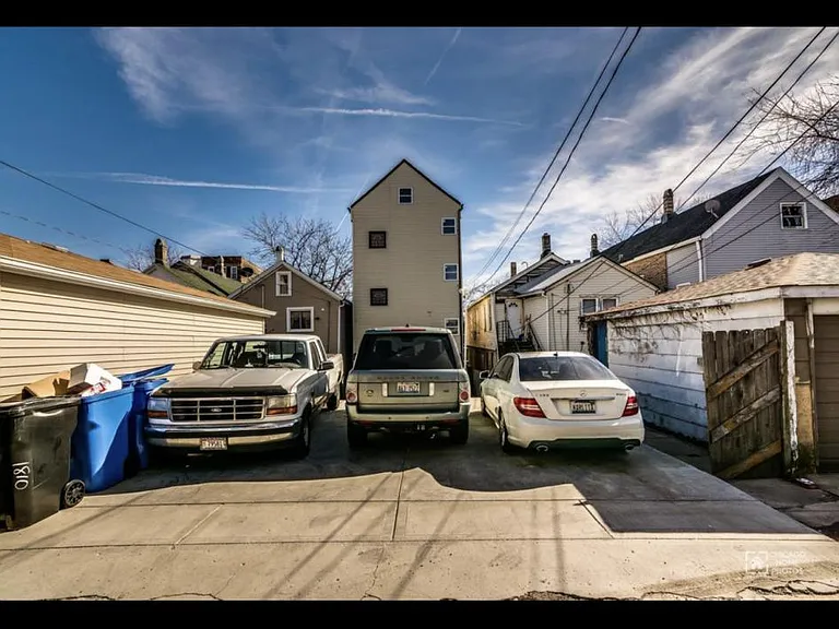 Parking space at the back