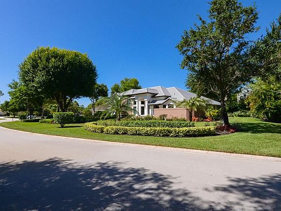 5th image of 7813 Long Cove Way