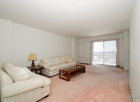 2nd image of 6833 N Kedzie Ave APT 1205