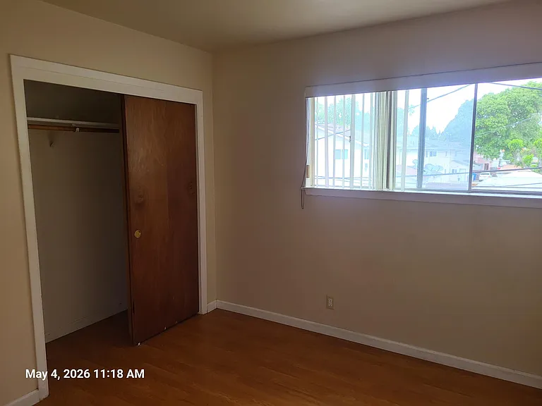 572 Troy Dr #6 — Photo 3