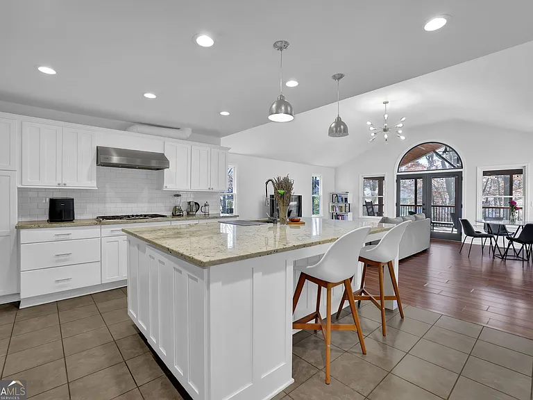3474 Hildon Cir — Photo 33