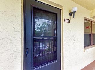 425 30th Ave W APT C203, Bradenton, FL 34205
