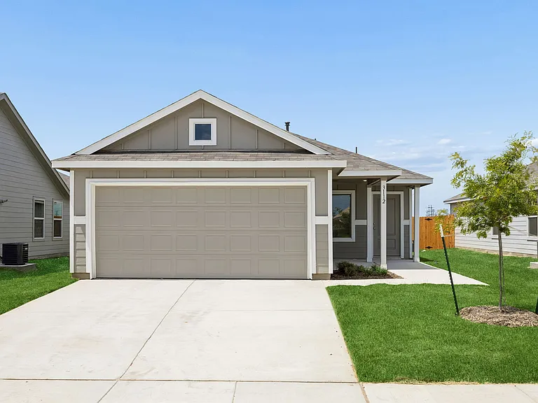 3112 Lynmar Ln — Photo 1