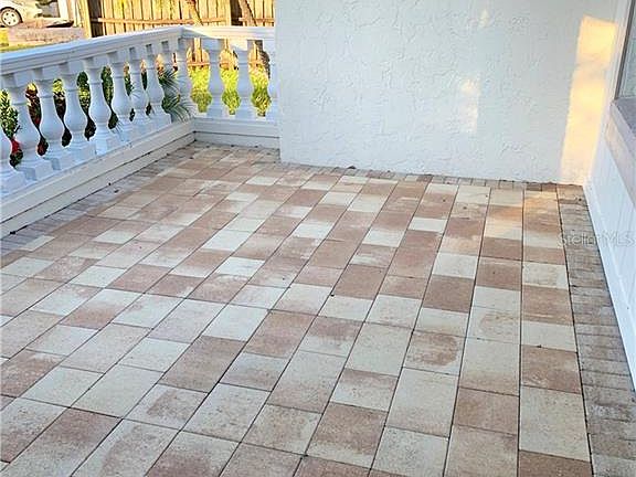 4th image of 6555 Pinecrest Ln N