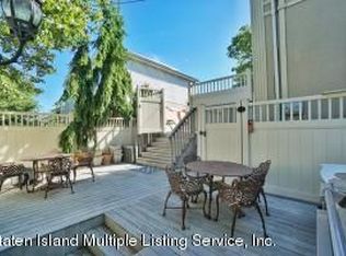 111 Abingdon Ave, Staten Island, NY 10308