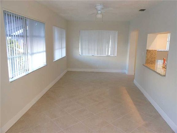 4th image of 4503 NW 43rd Ave