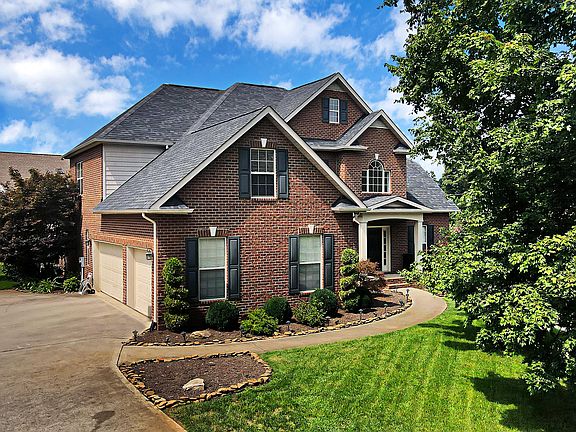 4th image of 564 Glen Abbey Blvd