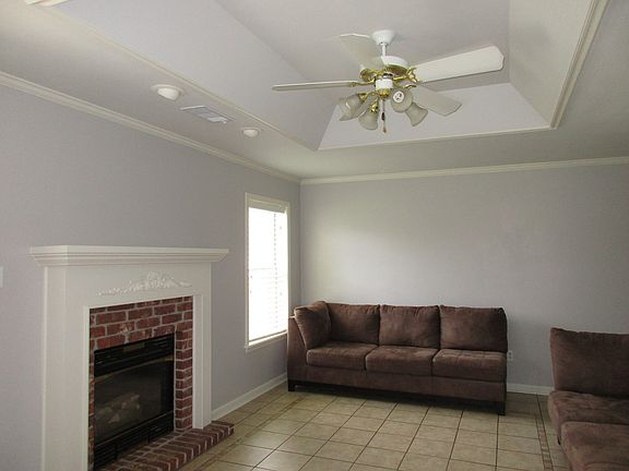 2nd image of 32 Reno Dr