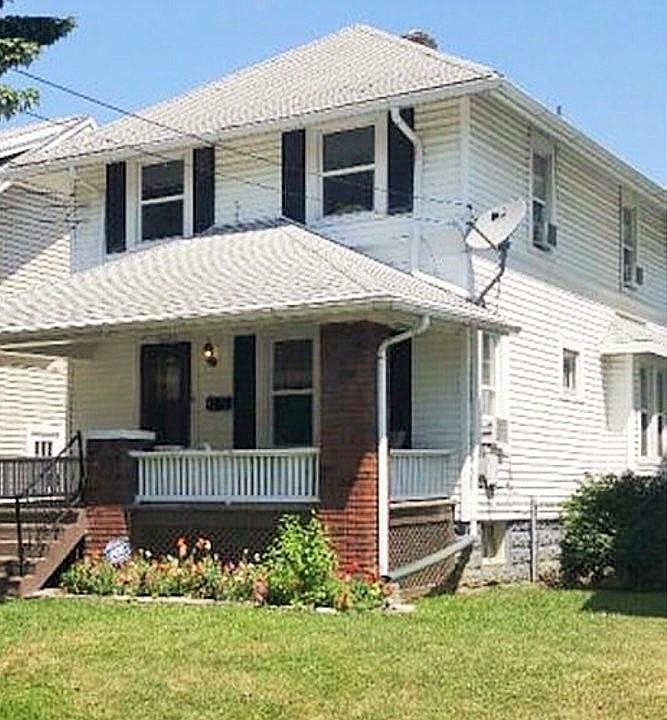 1st image of 1022 E Church St