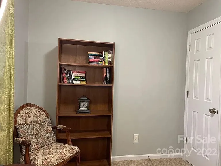 8427 Meadowcreek Village Dr — Photo 9