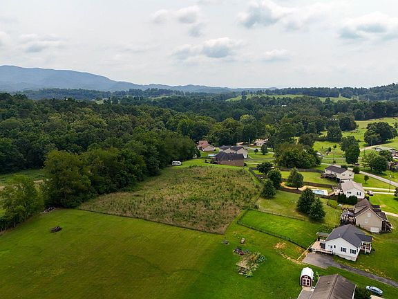 3rd image of 1320 Timber Ridge Rd