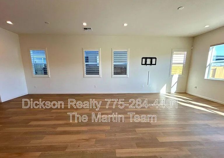 7840 Hoback Dr — Photo 5