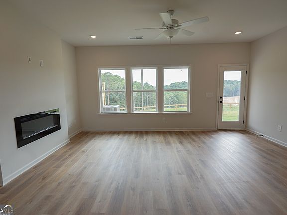 5th image of 336 Mountain Blvd S #27