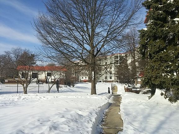 2nd image of 475 Plum Creek Dr APT 204