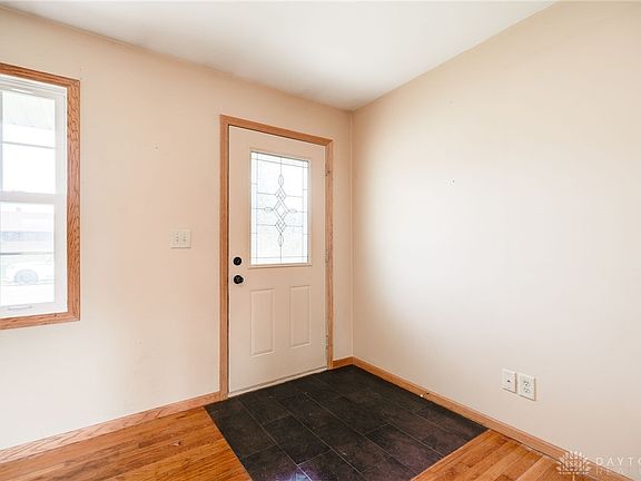 5th image of 542 Barbara Dr