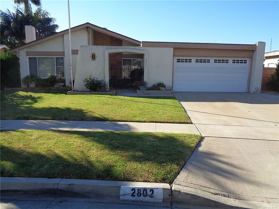 1st image of 2802 Olive Ln