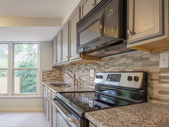 Tile backsplash accents granite