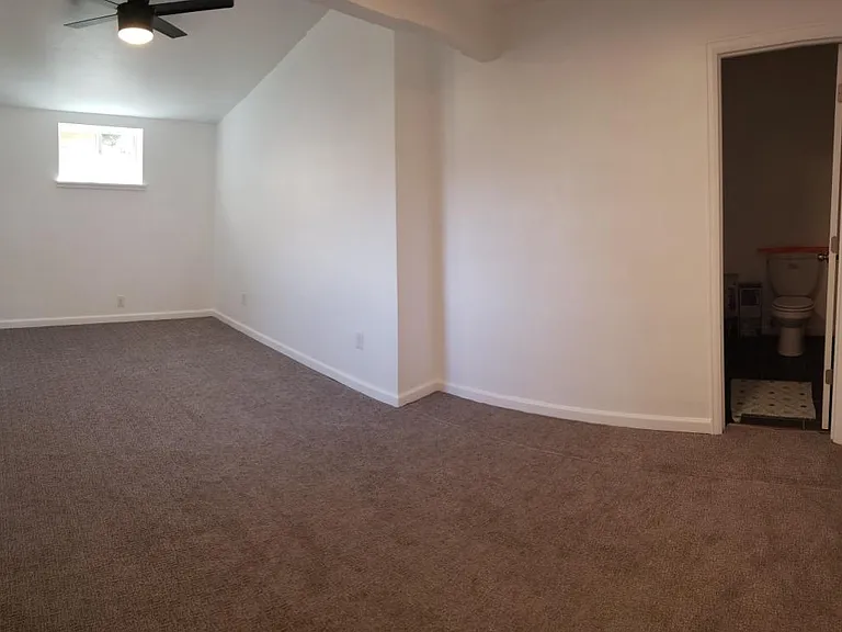 204 E Emma St — Photo 19
