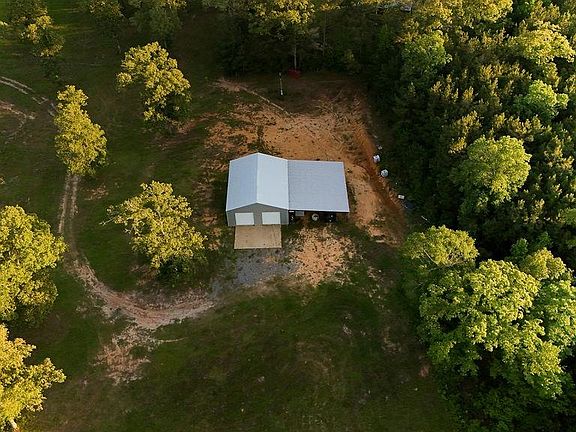 5th image of 367 Greens Creek Rd