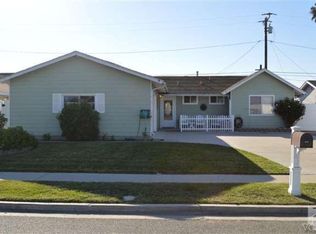8592 Wellington St, Ventura, CA 93004