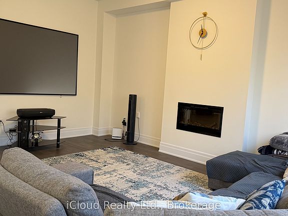 3rd image of 144 Petch Ave