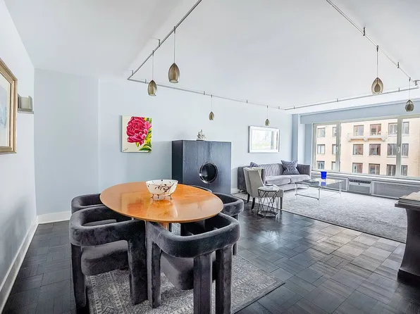 1050 5th Ave APT 10C, Manhattan, NY 10028
